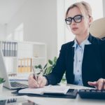 Η πίεση στη δουλειά προκαλεί αύξηση βάρους στις γυναίκες