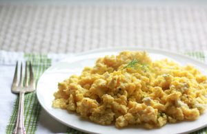 Scrambled eggs με φέτα