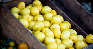 Ένας έξυπνος τρόπος για να διατηρήσετε τα λεμόνια