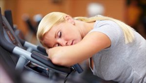 Πώς η βραδινή άσκηση επηρεάζει τον ύπνο