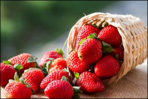 Τι θρεπτικά συστατικά μας προσφέρουν οι φράουλες