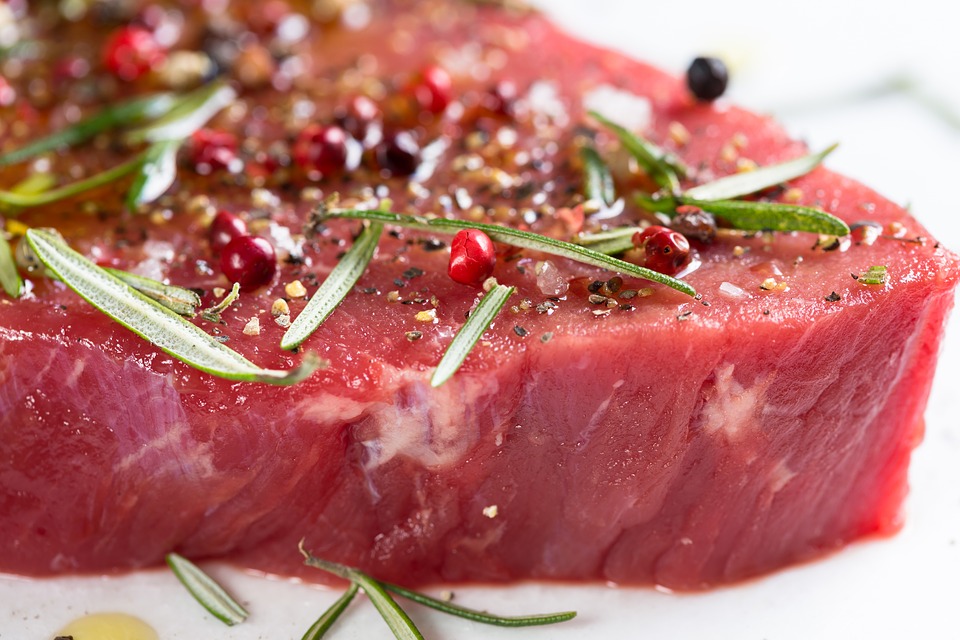 Νέα δεδομένα για τις αρνητικές επιπτώσεις της υπερκατανάλωσης κόκκινου κρέατος