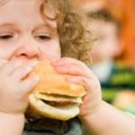 Νέα δεδομένα για τις επιπτώσεις της παχυσαρκίας στην ψυχική υγεία των παιδιών