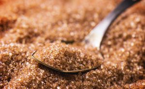 Ποια η σχέση της μαύρης ζάχαρης με το βάρος μας