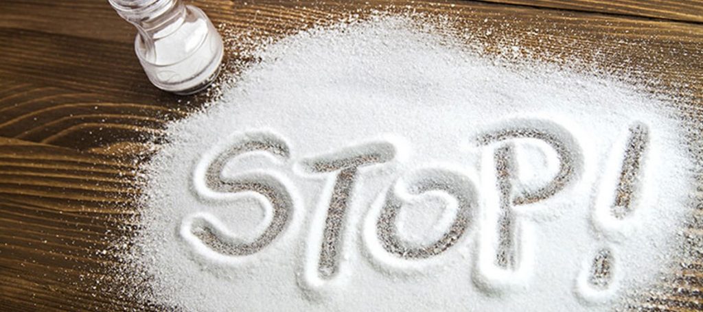 Δείτε πώς μπορείτε να περιορίσετε το αλάτι στη διατροφή σας