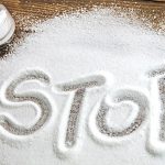 Δείτε πώς μπορείτε να περιορίσετε το αλάτι στη διατροφή σας