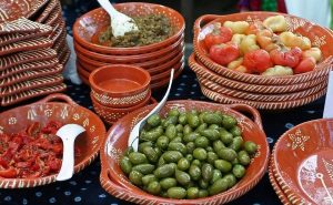 Η Μεσογειακή Διατροφή και η Σύγκρισή της με το Δυτικό Διατροφικό Πρότυπο