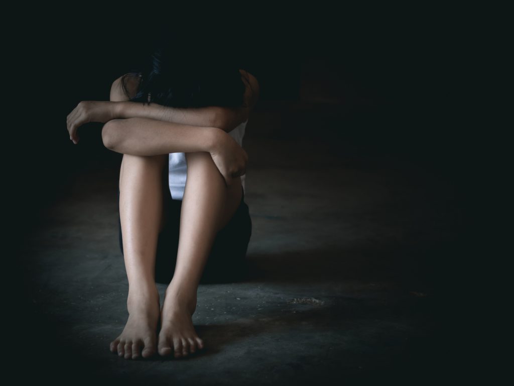 Αποτροπιασμός στην Ελλάδα: Συνελήφθη 44χρονος που κακοποιούσε σεξουαλικά παιδιά – 35χρονος πατέρας θύματος τον βοηθούσε έναντι αμοιβής