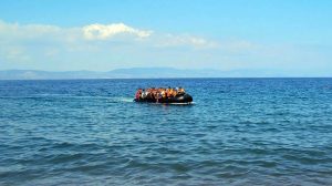 Ναυάγιο με 55 μετανάστες ανοικτά της Λιβύης – Αγνοούνται οι 53, ανάμεσά τους και δύο βρέφη