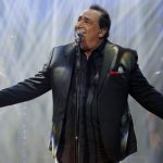 Κυκλοφόρησε το νέο τραγούδι του Βασίλη Καρρά 2,5 χρόνια μετά τον θάνατό του – Ακούστε το «Η δική μου πατρίδα»