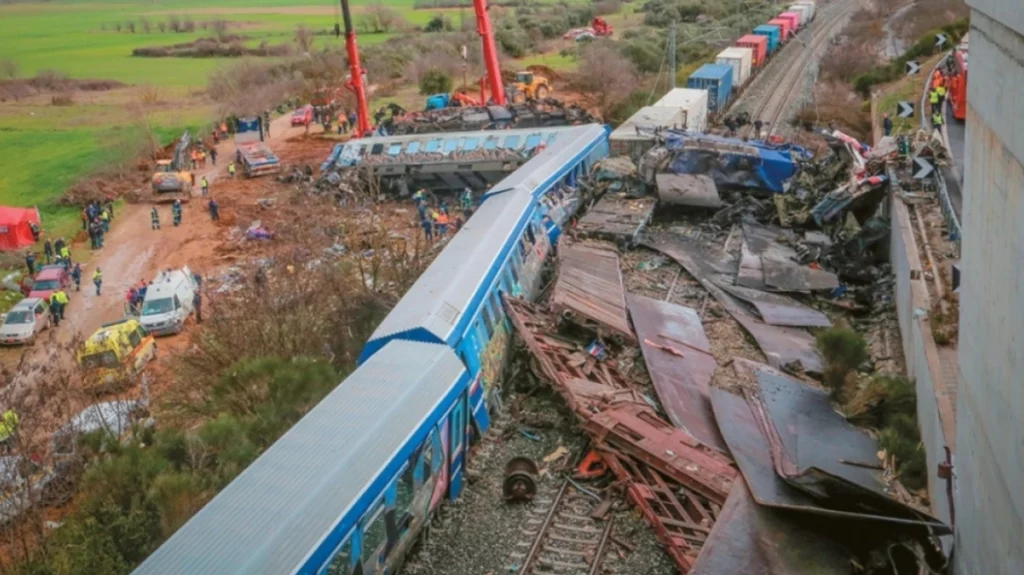 Αντίστροφη μέτρηση για τη δίκη των Τεμπών: Ποια είναι τα 36 άτομα που θα καθίσουν στο εδώλιο