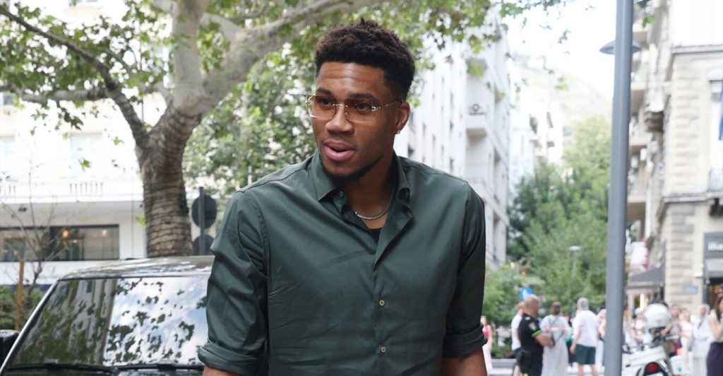 Η ΕΕ τιμά τον Γιάννη Αντετοκούνμπο με το Ευρωπαϊκό Τάγμα Αξίας – Βρίσκεται ανάμεσα στους πρώτους 20 βραβευθέντες