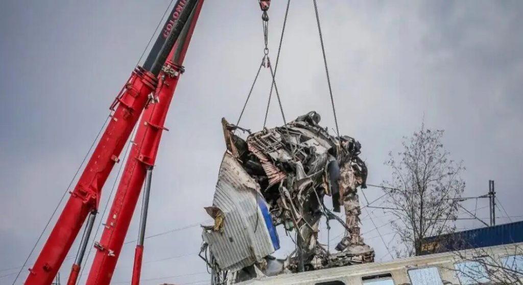 Τέμπη: Την Δευτέρα στη Λάρισα η έναρξη της μεγάλης δίκης – Τι προσδοκούν οι συγγενείς των 57 νεκρών της τραγωδίας