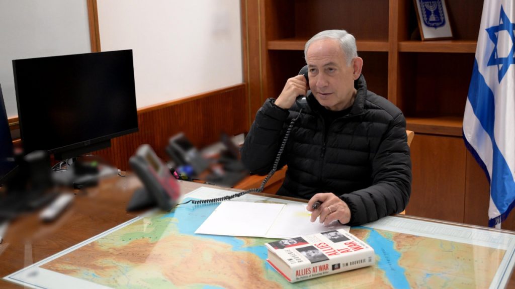 Οι Φρουροί της Επανάστασης ισχυρίζονται ότι έπληξαν το γραφείο του Νετανιάχου και το αρχηγείο της ισραηλινής αεροπορίας