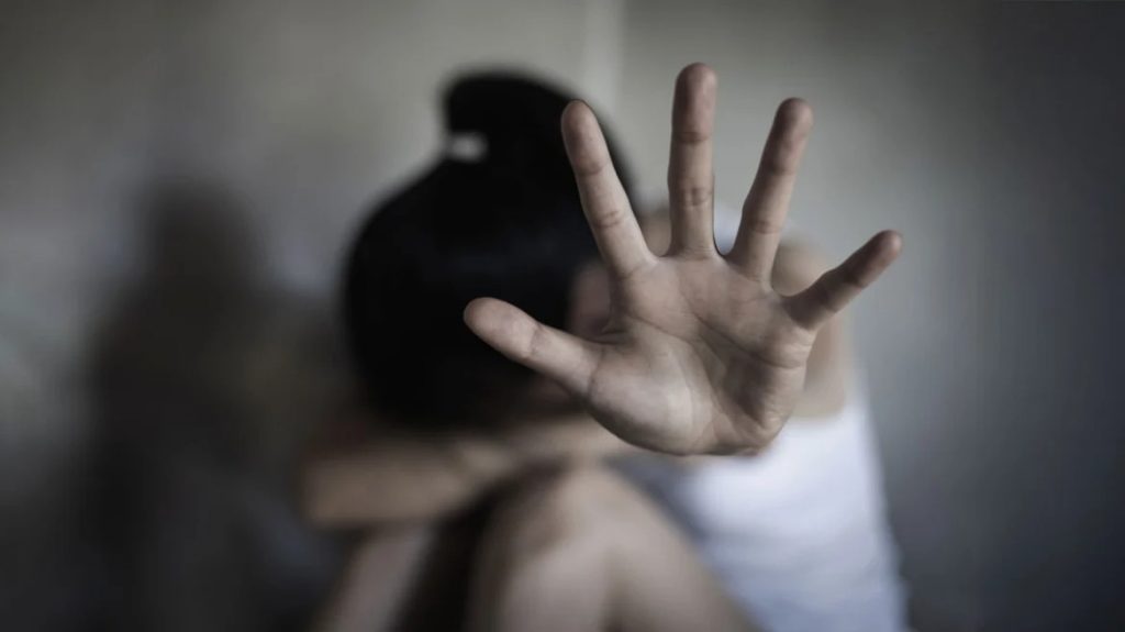 Σοκ στα Χανιά: Ανήλικη κατήγγειλε ομαδικό βιασμό: Συνελήφθησαν 10 άτομα – Βιντεοσκοπούσαν τις πράξεις τους