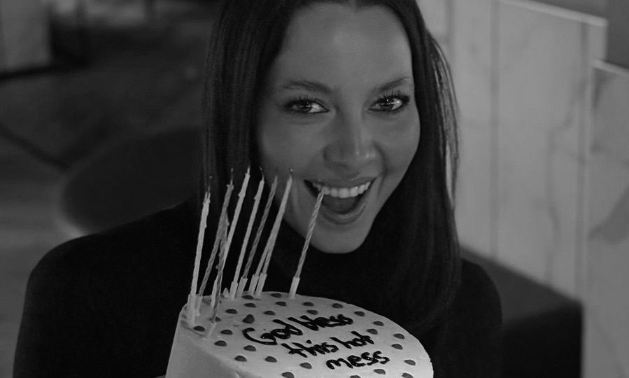 Ερωτευμένη η Ιωάννα Τούνη: «Τα αγαπημένα μου λουλούδια είναι αυτά που δεν περιμένω»