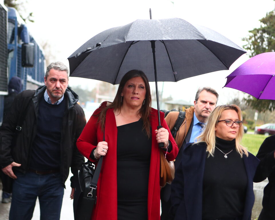 Η Ζωή Κωνσταντοπούλου στη δίκη των Τεμπών: «Αυτοί που σκότωσαν τα παιδιά, θα έπρεπε να είναι με σκυμμένο το κεφάλι»