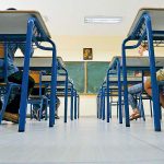 Σοβαρή υπόθεση με καθηγήτρια στην Αθήνα: Συνελήφθη για διακίνηση ναρκωτικών σε μαθητές (βίντεο)