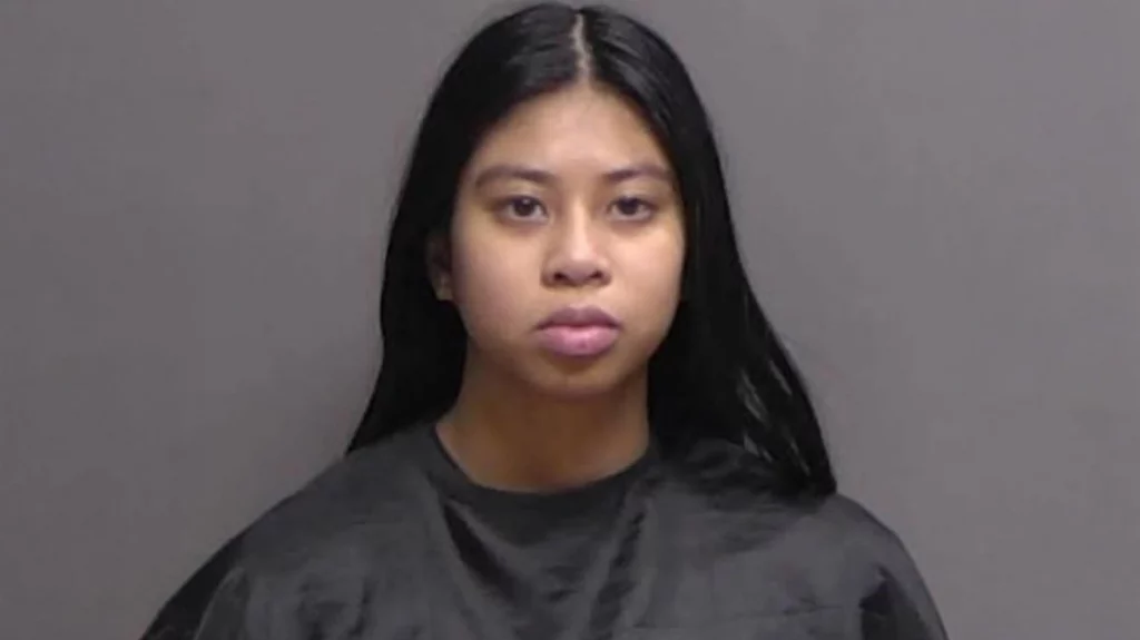 Φρίκη στη Φλόριντα: Φοιτήτρια γέννησε σε τουαλέτα και μετά έπνιξε το μωρό της – Ανατριχιαστικό έγκλημα (βίντεο)