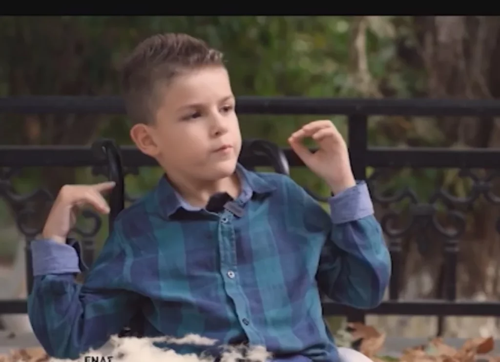 Συγκλονίζει ο μικρός Παναγιώτης: «Μην τα παρατάτε ποτέ, ό,τι κι αν γίνει και να μην κοροϊδεύετε ποτέ τους ΑμεΑ»