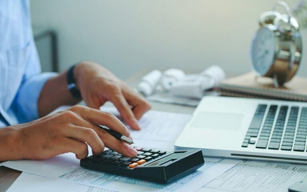 Έρχονται αυτόματα πρόστιμα για όσους καθυστερούν τις δηλώσεις: Θα βεβαιώνονται σε πραγματικό χρόνο στους φορολογούμενους