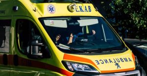 Περιπολικό παρέσυρε 12χρονη έξω από δημοτικό σχολείο στη Σαλαμίνα