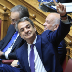 Μητσοτάκης για Τσίπρα: «Του πήραν τρεις φορές το δίπλωμα, τώρα οδηγά άλλο αυτοκίνητο»