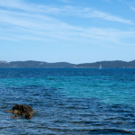 Χαλκιδική: Ανασύρθηκε χωρίς τις αισθήσεις του από τη θάλασσα 12χρονος Σέρβος