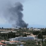 Μεγάλη πυρκαγιά σε εργοστάσιο στην Κόρινθo: Προηγήθηκε έκρηξη – Ανασύρθηκε μια σορός (βίντεο)