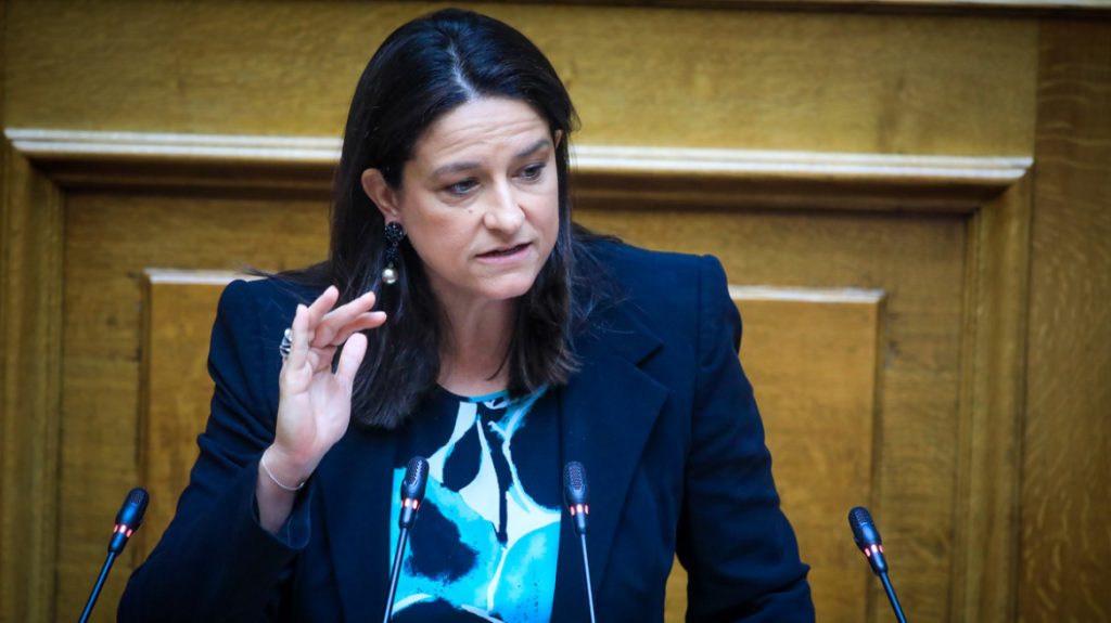 Τέλος στην περικοπή των συντάξεων χηρείας μετά την τριετία