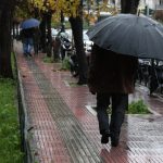 Καιρός αύριο: Καταιγίδες, κεραυνοί, χαλάζι και μικρή πτώση της θερμοκρασίας