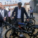 Ατύχημα με το ποδήλατο είχε ο Κυριάκος Μητσοτάκης στα Χανιά