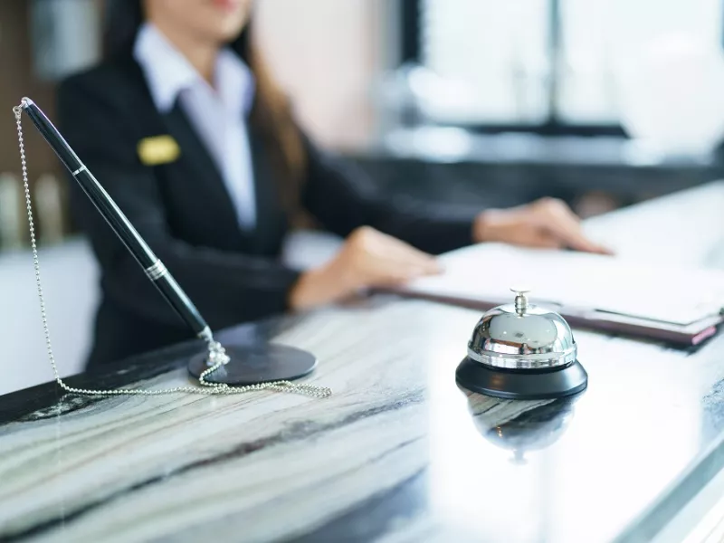 Σαρωτικοί έλεγχοι στην εργασία με πρόστιμα εκατομμυρίων