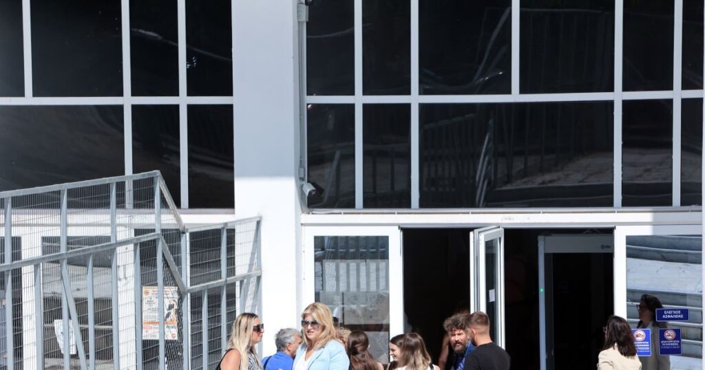 Τέμπη: Η κατάθεση της οικογένειας του μηχανοδηγού φέρνει στο προσκήνιο το «χαμένο» εντεκάλεπτο