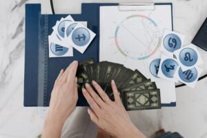 Αριθμολογία: Τι αποκαλύπτουν οι αριθμοί για τον χαρακτήρα και τις επιλογές σας;