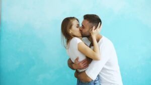 Ένα Φιλί Σε Αυτό Το Σημείο Του Σώματος Αποκαλύπτει Αν Σε Αγαπάει Πραγματικά