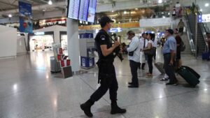 Κακοκαιρία στην Κρήτη: Καθηλωμένα τα αεροπλάνα στο «Ν. Καζαντζάκης» – Πρόβλημα σε δεκάδες πτήσεις – Τι γνωρίζουμε μέχρι τώρα